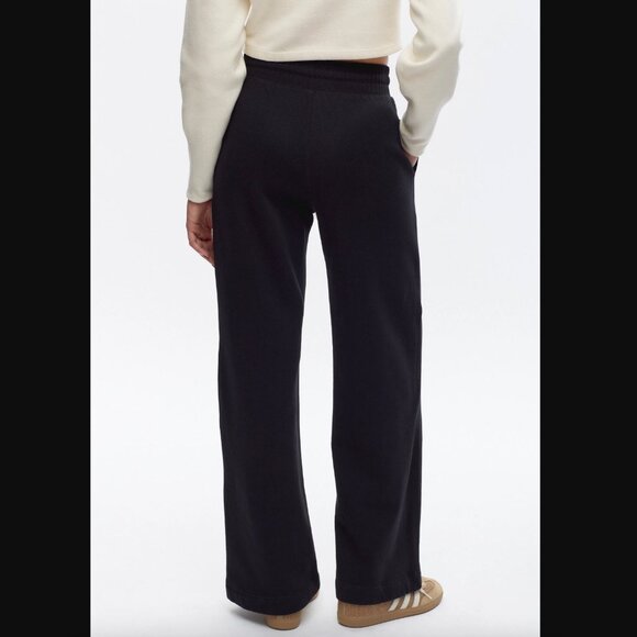 KOTN Wide Leg Sweatpant NWT - Black - Picture 2 of 3